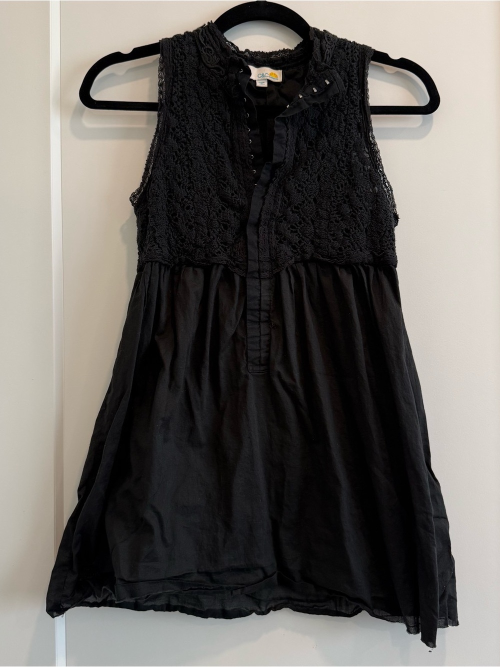 C&C California Black Crochet Yoke Sleeveless Tunic Boho Top Women’s Small